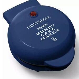 NEW Nostalgia MyMini Lava & Bundt Cake Maker Navy Blue NEW IN BOX